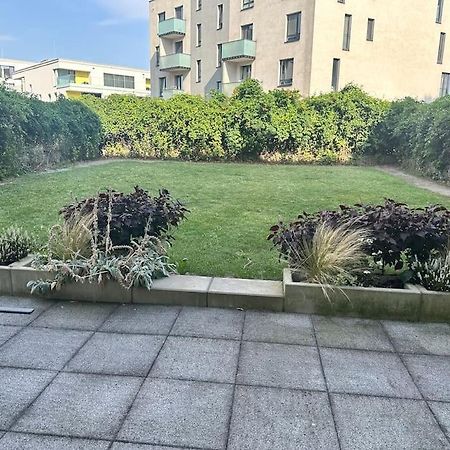 Garden Apartment Karolina 오스트라바 외부 사진